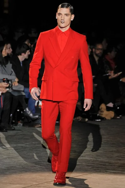 Look 35